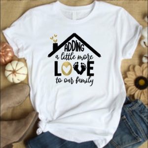 Cute Pregnancy Shirt Baby Announcement Women’s T-shirt Love Family ♥️